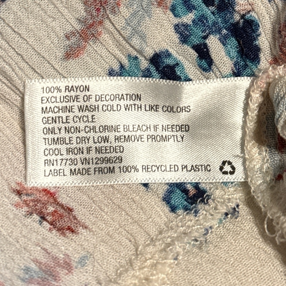 Floral Sleeveless Maxi Dress Knox Rose small strappy button accent - Picture 5 of 5